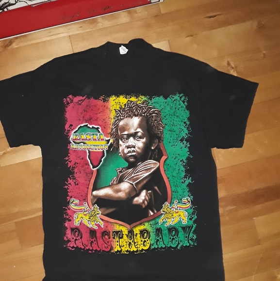 Mens XL Rasta shirt